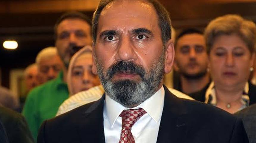 Mecnun Otyakmaz, futbolcular ve teknik heyetle vedalaştı