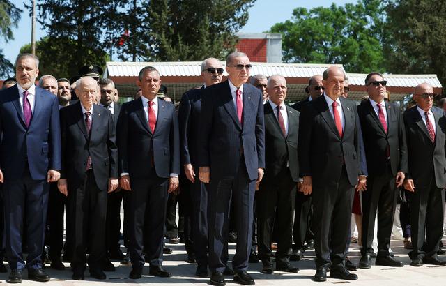 Cumhurbaşkanı Erdoğan'dan Kıbrıs'ta Yunan Bakana tepki: Akla ziyan açıklama yaptı 640xauto