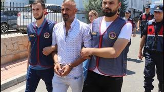 Annesini boğup, hiçbir şey olmamış gibi acil servisi aradı!  