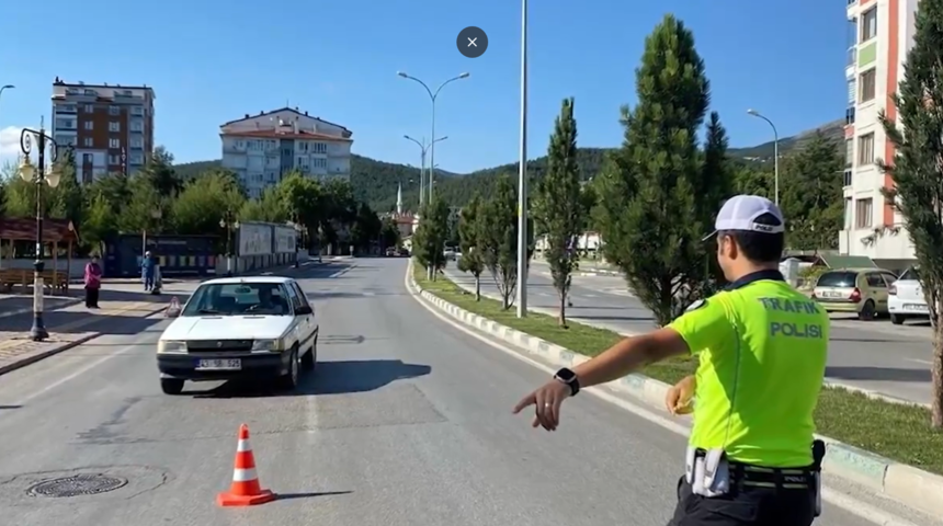 Bir haftada 2 buçuk milyon araç! Çakar taktıran da var, hız ihlali yapan da... 