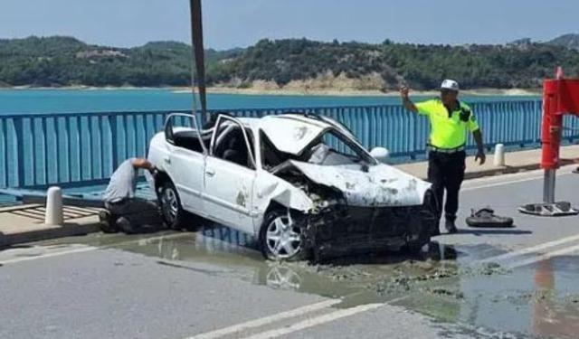 Kontrolden çıkan araç köprüden uçtu! Aydoğmuş ailesinin kahreden sonu... 2'si çocuk 4 kişi vardı 640xauto