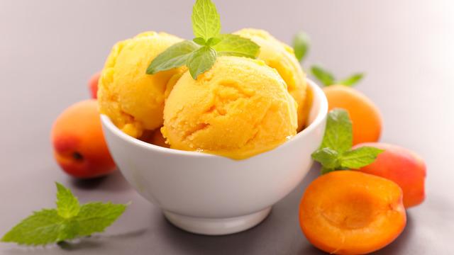 Evde kayısılı dondurma tarifi: Evde kayısılı dondurma nasıl yapılır?