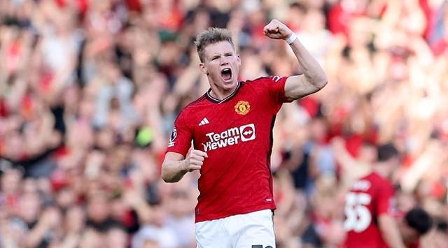 Galatasaray çok istiyordu! McTominay için Manchester United'dan resmi açıklama geldi 640xauto