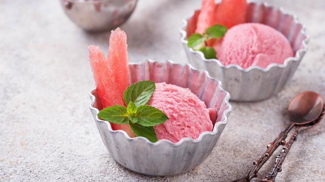 Evde karpuzlu dondurma tarifi: Evde karpuzlu dondurma nasıl yapılır?