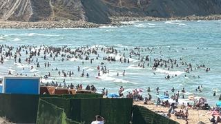 İstanbul'daki plajlardan acı haberler peş peşe geldi! Boğulma tehlikesi geçiren gençleri kurtarmak isterken hayatını kaybetti