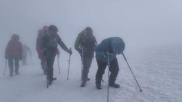 Geri dönemediler! Ağrı Dağı'nda mahsur kalan dağcılardan acı haber geldi 