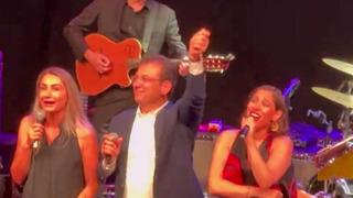 Pink Martini konserinde İmamoğlu sahneye davet edildi! Şarkı söyledikleri anlar dikkat çekti