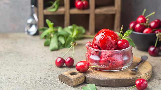 Evde vişne sorbe tarifi: Evde vişneli sorbe nasıl yapılır?