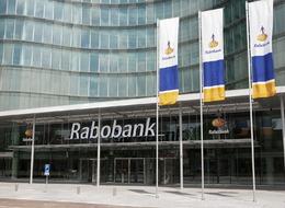 Dev bankayı satın aldılar! Türkiye'deki hisselerinin tamamını devrediyor: İmzalar atıldı