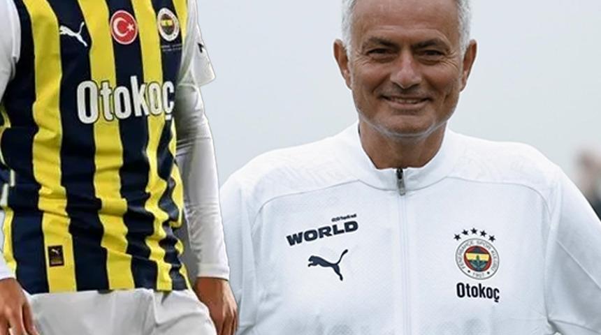 Fenerbahçe golcüsüne kavuşuyor! Yıldız oyuncu, Mourinho'nun telefonu sonrası teklifi kabul etti