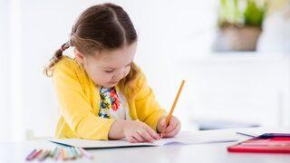 Çocuğunuz sol elini kullanıyorsa dikkat!