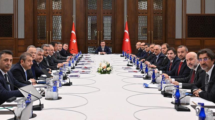 Ekonomi yönetimi toplandı: Yeni adımlar masada! 