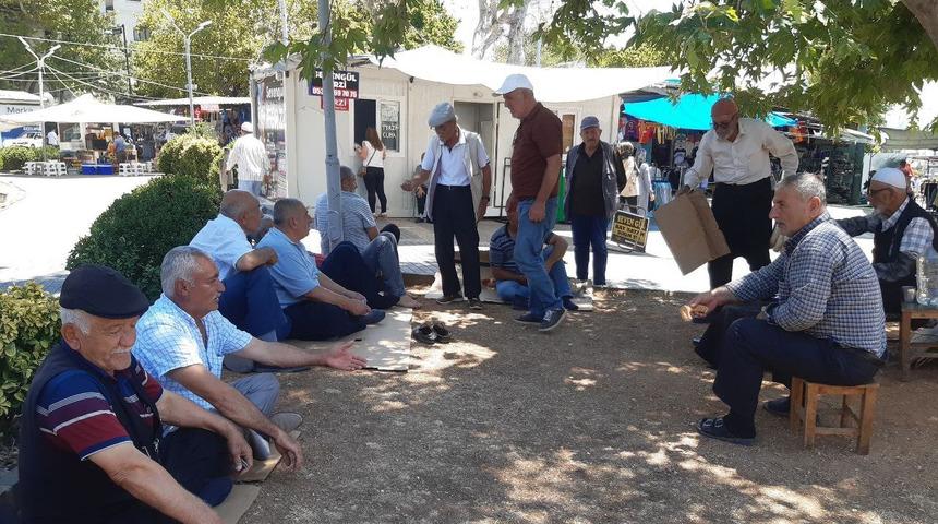 Termometreler şehrin plaka kodunu gösterdi 'Binalar varken serindi! Depremde yıkılınca çöl sıcaklığına döndü'