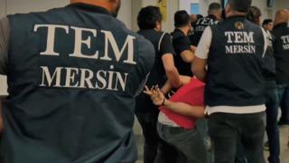 Son dakika | Mersin'deki skandal halaya katılanların kimlikleri belirlendi! Terörist elebaşı için sloganlar atmışlardı