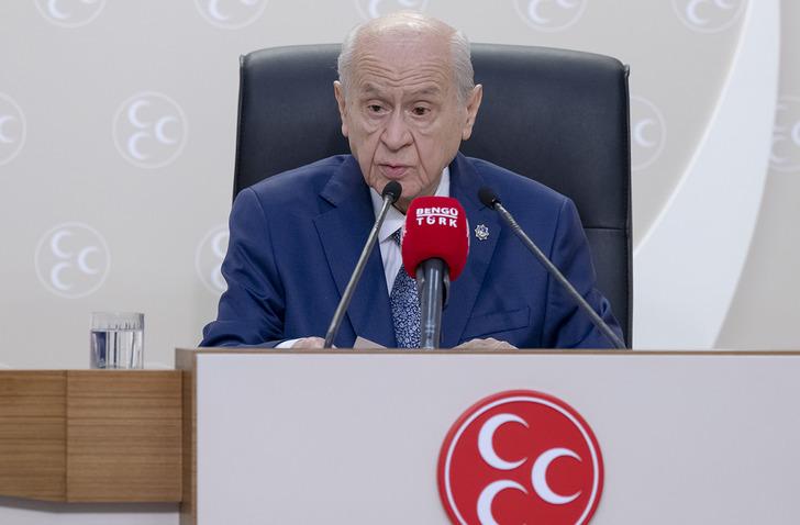 Devlet Bahçeli'nin 154 isimlik liste çıkışı gündem oldu! Murat Yetkin 22 yıl önceki anısını paylaşıp açıkladı: 'Bu isimlerin tek bir ortak özelliği var'