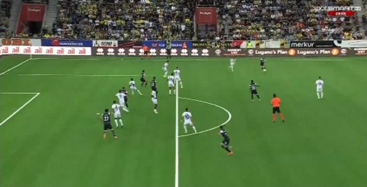 Lugano-Fenerbahçe maçının başında büyük hata! Top ağlara gitti, maçın spikeri bile şaşırdı... G1