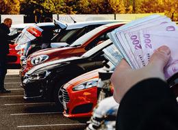 İkinci el otomobilde galericiler tarih verdi! Ortalama 100 bin lira geriledi… Araba fiyatlarındaki düşüş devam edecek mi?