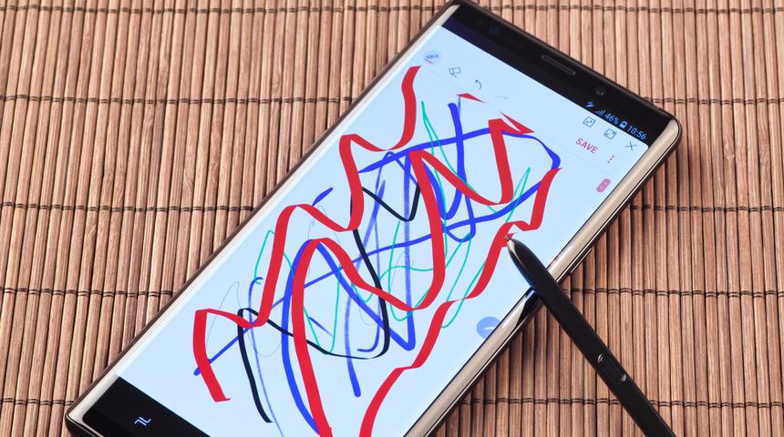 AMOLED ekran nedir, özellikleri nelerdir? OLED ve AMOLED arasındaki fark