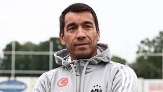 Beşiktaş'ın yeni hocası Giovanni van Bronckhorst'tan Ante Rebic için kadro dışı kararı!