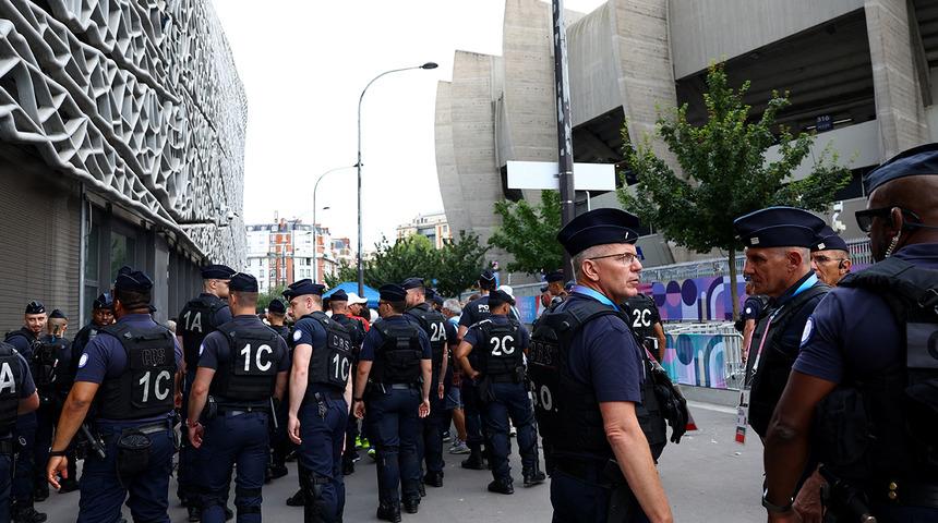 Paris'te bomba alarmı! İsrail'in oynayacağı maç öncesi bulundu
