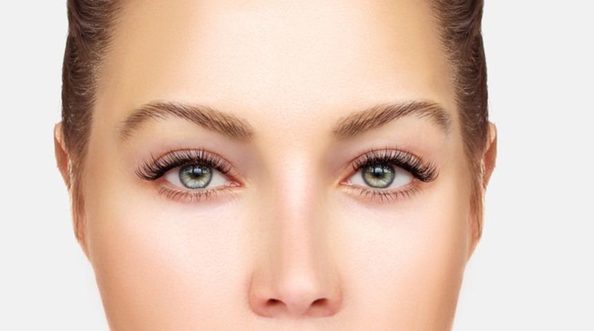 Küçük gözleri büyük göstermek için 14 ipucu