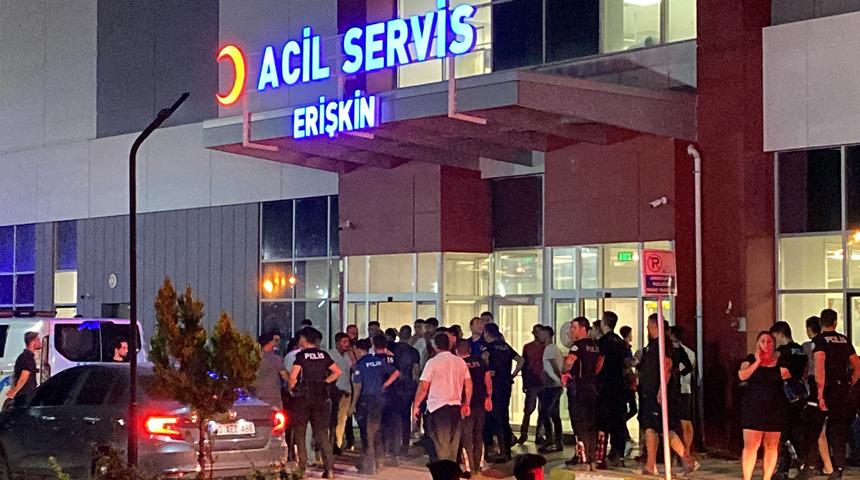 İki grup arasında kavga çıktı! Belediye başkanı yaralandı