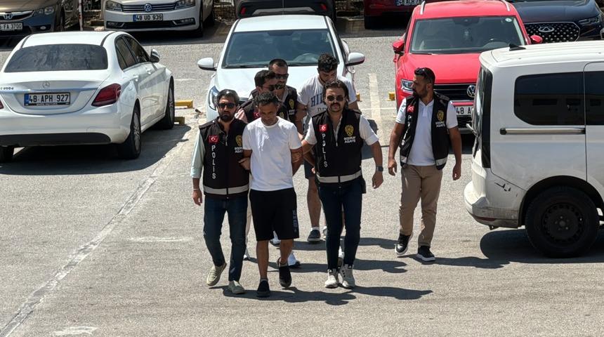 Muğla'da bir kadının öldürülmesine ilişkin yakalanan 3 zanlıdan 2'si tutuklandı