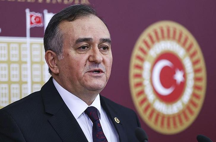 MHP Grup Başkanvekili Erkan Ak&ccedil;ay hastaneye kaldırıldı! Beyninde kist tespit edildi