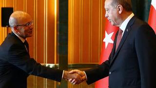 En yakın arkadaşım dediği Mehmet Şimşek'e veryansın etti: Tek yaptığı sağdan soldan para bulmak!