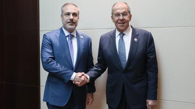 Bakan Fidan'dan Rus mevkidaşı Lavrov ile kritik görüşme: Üç ülkedeki son durumları ele aldılar