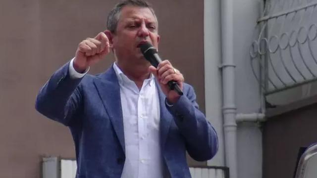 Cumhurbaşkanı Erdoğan'ın 'belediye borçları' sözlerine Özel'den dikkat çeken yanıt! 'Çöp toplayamaz hale getirecekmiş! Kendi ellerimle toplarım'