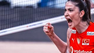 Voleybol Milli Takımı'nda kriz çıktı! Tuğba Şenoğlu, sakat olmamasına rağmen son dakika kararıyla takımdan çıkarıldı! Akıllara Dursun Özbek'in İlkin Aydın ile verdiği poz geldi...