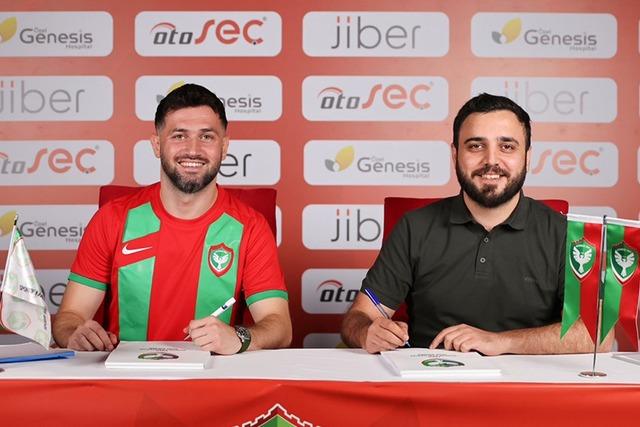 Amedspor'dan bir transfer daha! Eski Galatasaraylı Ömer Bayram'ı transfer ettiler 640xauto