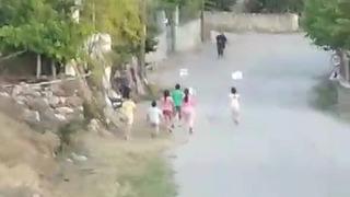 Küçük çocuklardan pankartlı eylem! Bakın ne istediler... Belediye Başkanı'ndan yanıt geldi