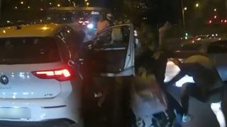 İstanbul'da dehşet anları! Önce saldırdı sonra da aracıyla ezmeye çalıştı