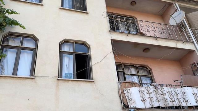 Anayasa Mahkemesi Başkanının torunu 2. kattan düştü! Hastaneye kaldırıldı