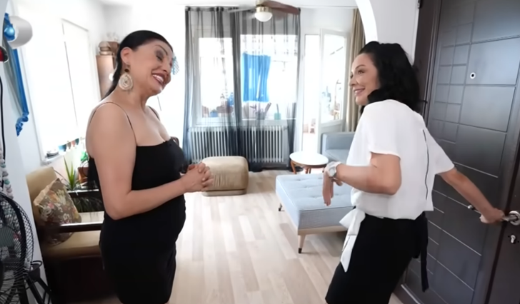 90'lı yıllara damga vuran Şahsenem Evrim Akın'a evini gezdirdi! Çatı katı evinin manzarası mest etti G1