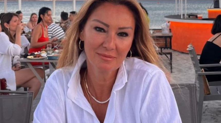 Türkiye güzeli seçilmişti... Pınar Altuğ beyaz mayosuyla poz verdi! Fit görünümünün sırrı...