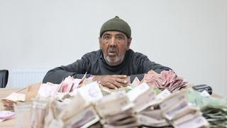 1 günde topladığı parayla hayrete düşüren dilencinin sırrı ortaya çıktı! Bozuk para verdiğimizde beğenmeyip üstümüze atıyordu