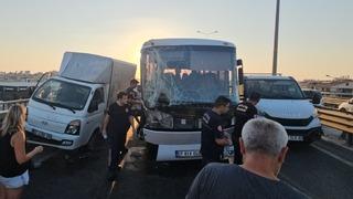 Antalya'da 4 aracın karıştığı kazada 1 kişi öldü, 3 kişi yaralandı