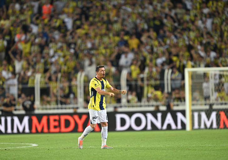 Mourinho'nun o kararı sonrası demediğini bırakmadı! 'Hata yapıyor, anlayamıyorum, macera arıyor' G4