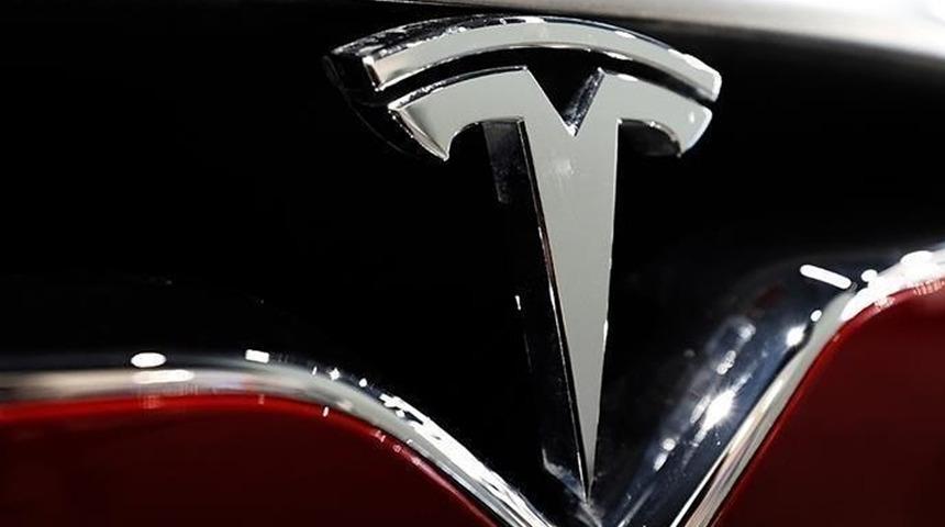 Sürücüler dikkat! Listede sizin de aracınız olabilir! Tesla 1,8 milyonun üzerinde aracını geri çağıracak!
