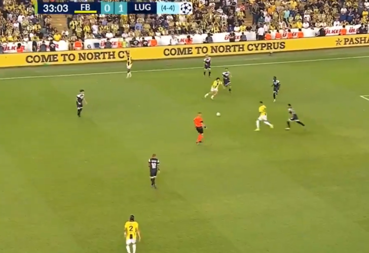 Taraftar bir anda ıslıklamaya başladı, Tadic devreye girdi! Herkes maçın Fenerbahçe-Lugano maçının 33. dakikasını konuşuyor G1