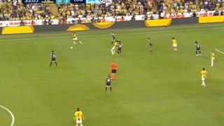 Taraftar bir anda ıslıklamaya başladı, Tadic devreye girdi! Herkes maçın Fenerbahçe-Lugano maçının 33. dakikasını konuşuyor