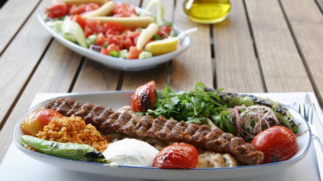 Tablacı salatası tarifi: Tablacı salatası nasıl yapılır?