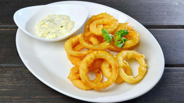 Kalamar tava tarifi: Kalamar tava nasıl yapılır?