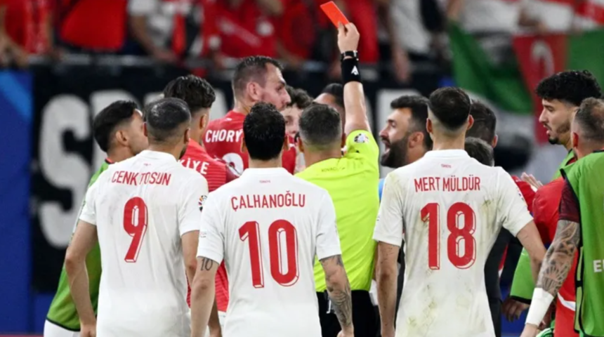 Fenerbahçe - Lille maçına olaylı hakemi atadılar! A Milli Takımın maçında kart rekorunu kırmıştı...