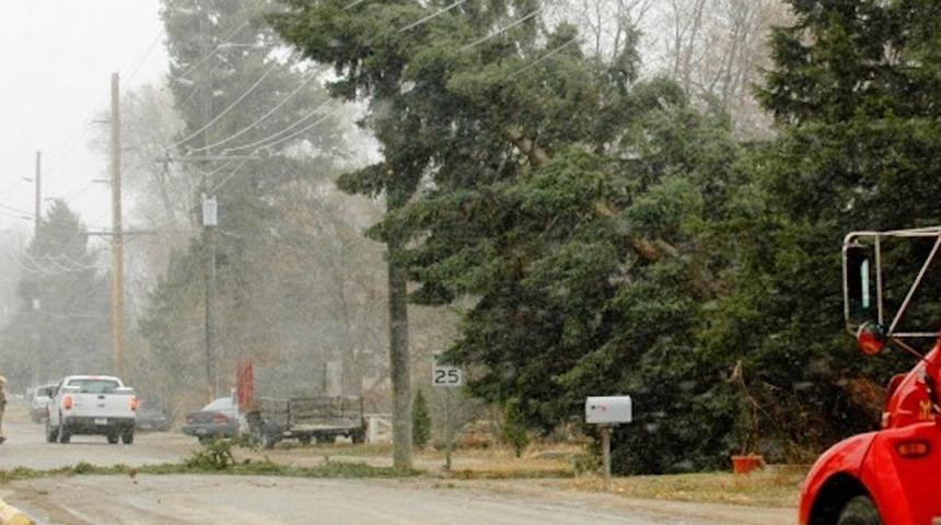 Fransa'da çıkan fırtına Olimpiyatları da vurdu!