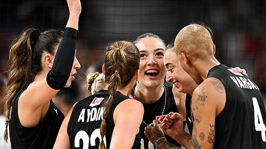 SON DAKİKA | A Milli Kadın Voleybol Takımı çeyrek finale yükselmeyi garantiledi! Dominik Cumhuriyeti'ni 3-1 mağlup etti