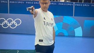 Yusuf Dikeç’ten manidar açıklama: ‘Elimden silahımı alanlar ve buna sessiz kalanların dışındaki herkese bu başarımı armağan ediyorum’